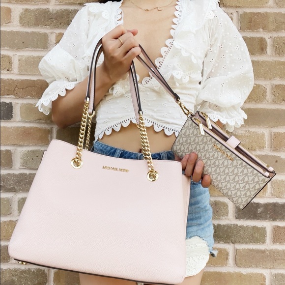 Bundle💕Michael Kor Signature Tote &Wristlet SET - Picture 3 of 12